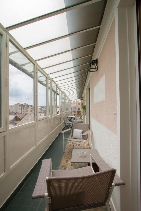 Large 5 Rooms With Garage In The City Center Анси Экстерьер фото