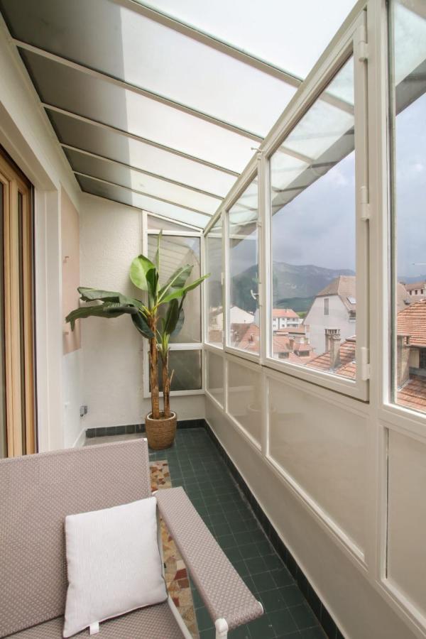 Large 5 Rooms With Garage In The City Center Анси Экстерьер фото